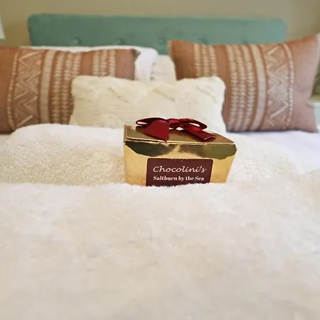 Black Pearl - * Saltburn-by-the-Sea