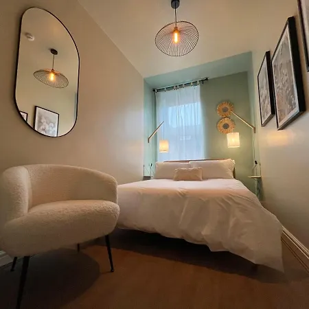 Black Pearl - Saltburn-by-the-Sea