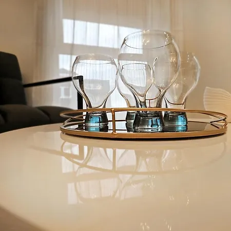 Black Pearl - Saltburn-by-the-Sea