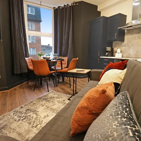 Black Pearl - Saltburn-by-the-Sea