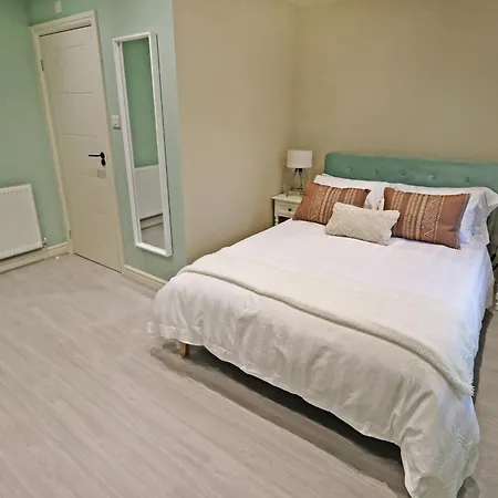 Apartment Black Pearl - *