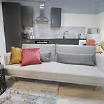 Apartment Black Pearl -