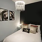 Apartment Black Pearl -